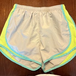 Nike running short